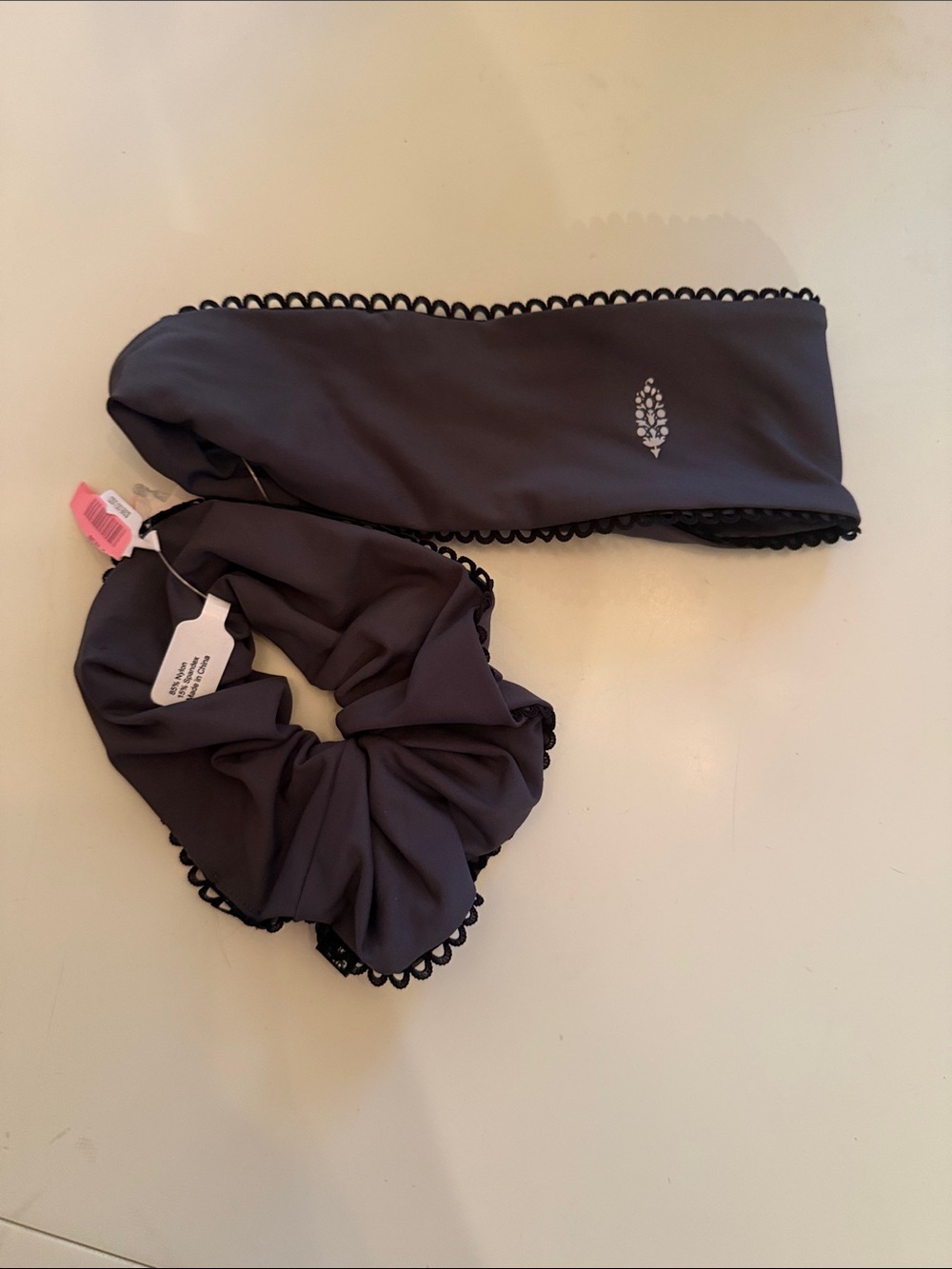 Free People Movement Women’s Gray Scalloped Edge Headband and Scrunchie Set